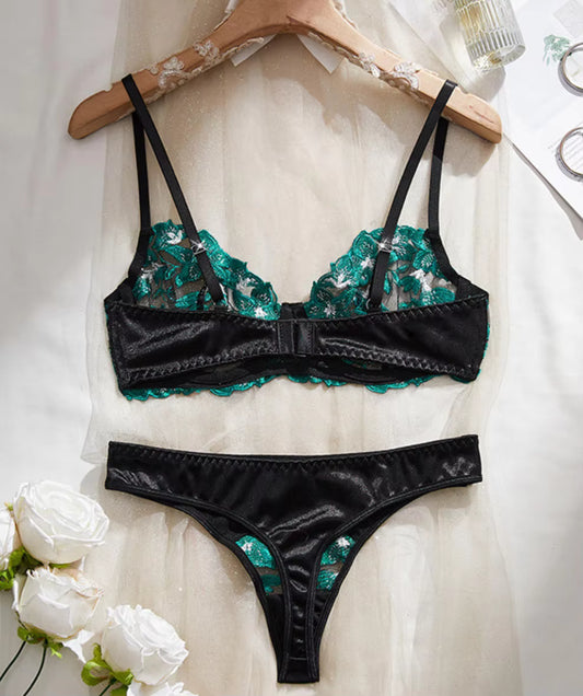 Push-up Bra Set for Big Breasts to Appear Smaller Deep V-neck Underwear 3D Embroidery Breathable